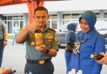 Lanal Palembang Berpartisipasi Aktif dalam Bazar Ramadan 1446H TNI Tahun 2025