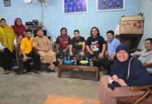 Andreas Okdi Priantoro Jadi Satu-satunya Wakil Rakyat Datangi Kompleks Tuna Netra