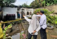 Turun ke Lapangan, Camat IT II Pastikan Penanganan Kebakaran Berjalan Optimal