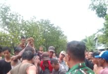 Babinsa Bukit Sangkal Koramil 418-05/Lemabang Turun Langsung, Sertu Jauhari Menyelam Cari Korban Tenggelam di Kalidoni