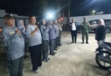 Patroli Gabungan Kelurahan Lima Ilir Berhasil Bubarkan Kerumunan Remaja pada Malam Hari