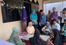 Kunjungan Ketua TP PKK Kota Palembang Beri Semangat Baru bagi Pelaku UMKM di 12 Ulu