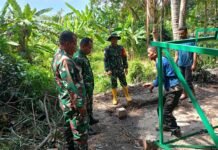 Wadan Satgas TMMD Kodim 0418/Palembang Tinjau Progres Sumur Bor di Kampung Kreatif Talang Betutu, Pastikan Pekerjaan Berkualitas