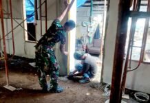 Plafon Rumah Ibu Sriyanti Rampung, Satgas TMMD Kodim 0418/Palembang Percepat Tahap Akhir Rehab RTLH