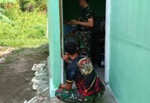 Pengecatan Rumah Ibu Suwarni Dikebut, Rehab RTLH TMMD Kodim 0418/Palembang Masuki Tahap Akhir