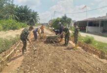 Badan Jalan Mulai Diperkeras, Satgas TMMD Kodim 0418/Palembang Percepat Pembangunan Akses 750 Meter
