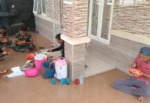 TMMD Ke-129 Kodim 0418/Palembang Hari ke-19: Makan Bersama Warga Perkuat Kemanunggalan TNI dan Rakyat di Talang Jambe