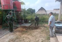 Pastikan Siap Dipakai Warga, Satgas TMMD Uji Fungsi Sumur Bor Mushola Hidayatullah
