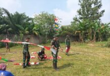 Jelang HUT ke-81 RI, Satgas TMMD dan Warga Semarakkan Kampung dengan Nuansa Merah Putih