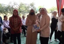 Camat Kertapati Bersama Sekcam Dampingi Wawali Palembang dan DPR RI Temui Warga dalam Reses